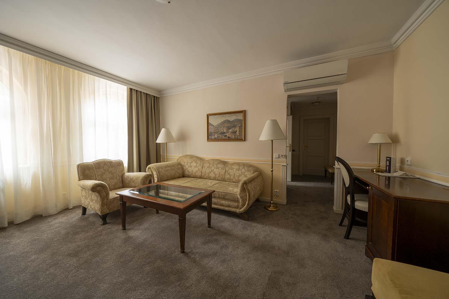 Hotel Embassy Karlovy Vary Luaran gambar