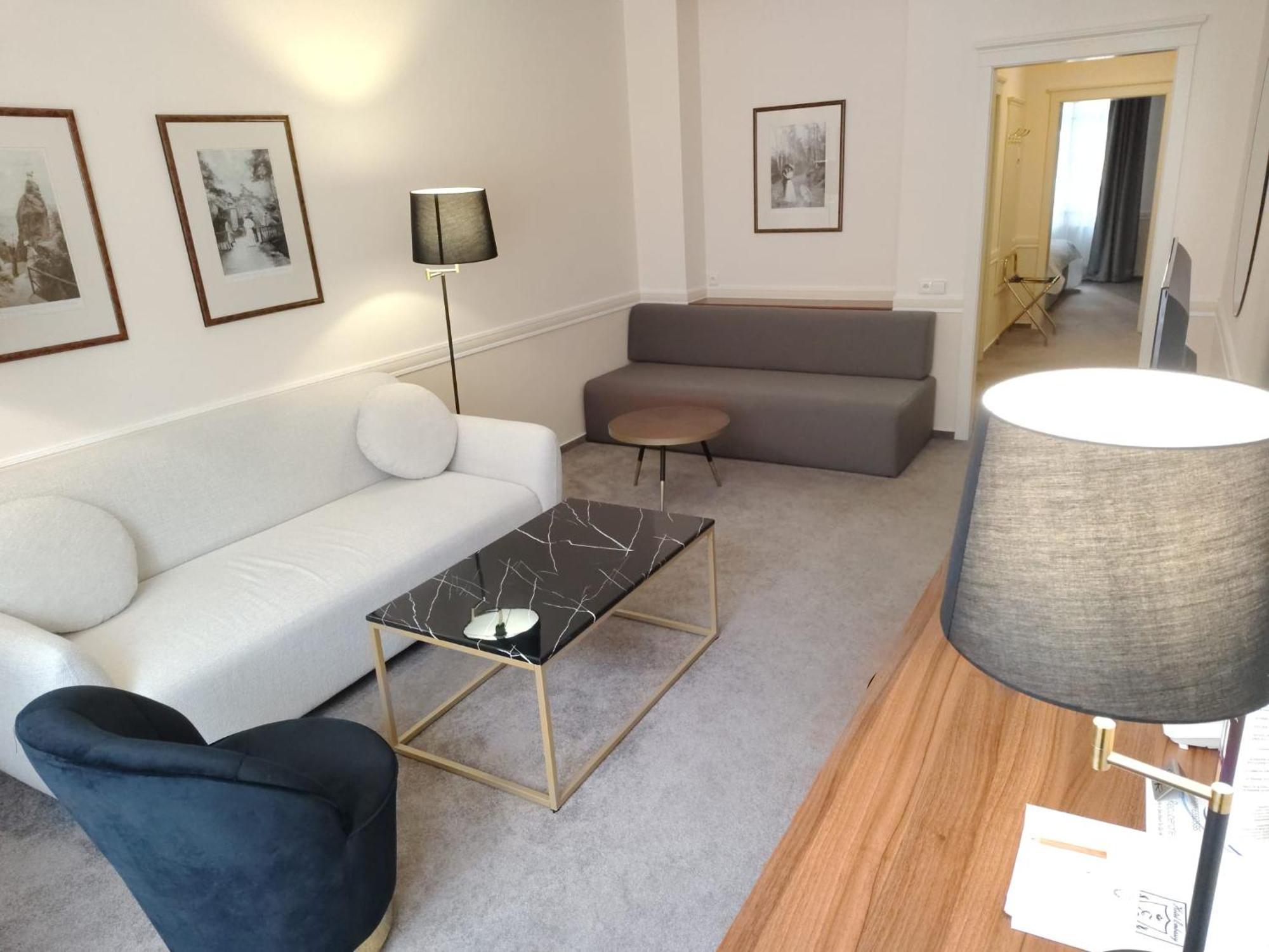 Hotel Embassy Karlovy Vary Luaran gambar