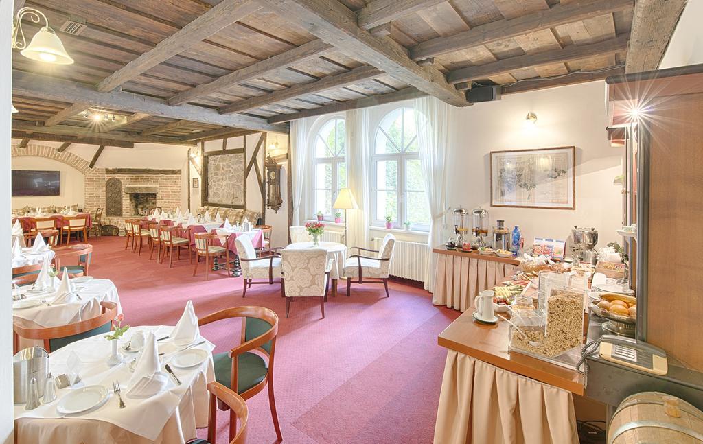 Hotel Embassy Karlovy Vary Luaran gambar