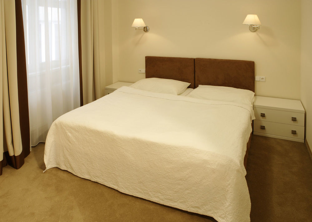 Hotel Embassy Karlovy Vary Luaran gambar