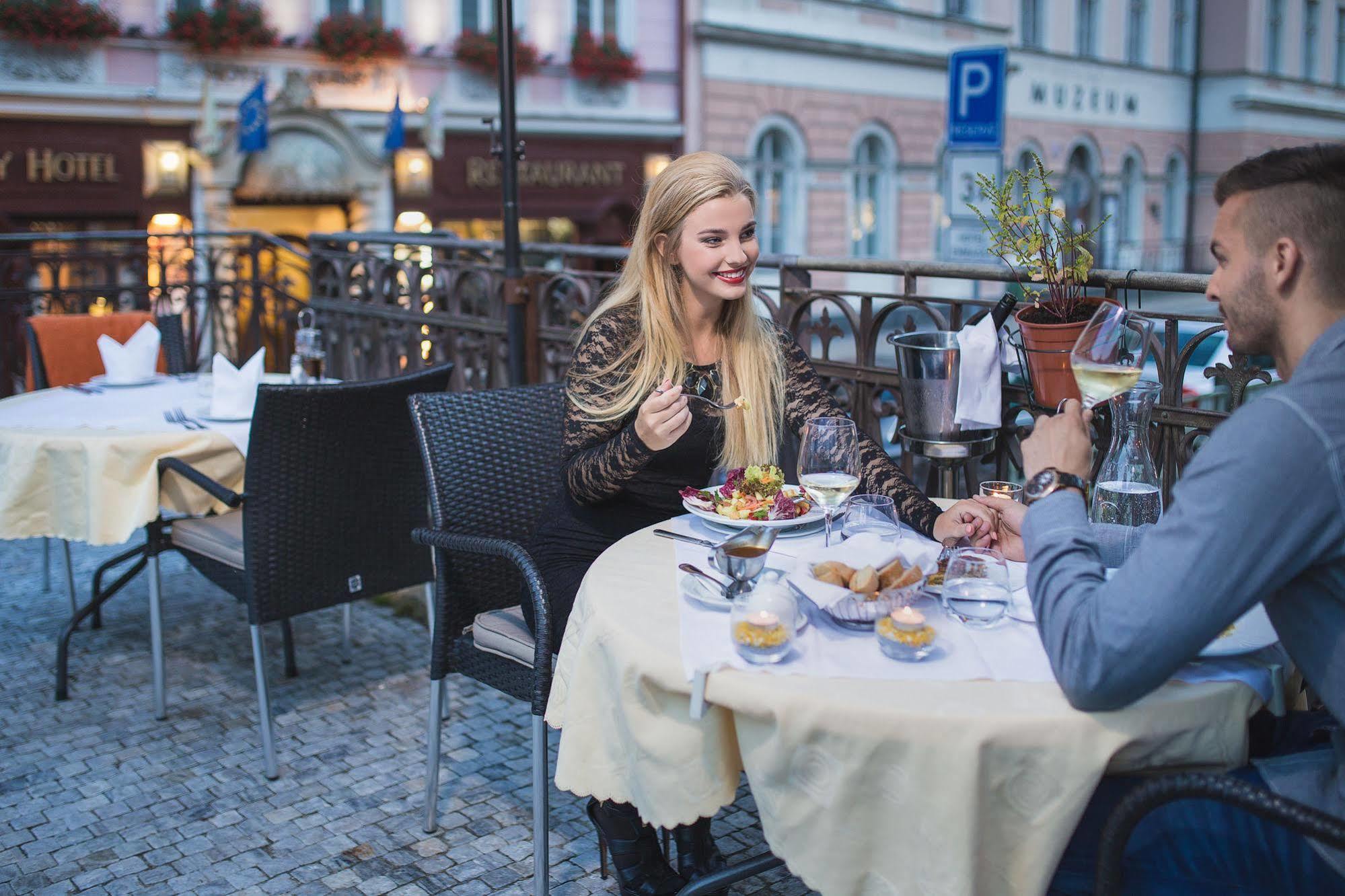 Hotel Embassy Karlovy Vary Luaran gambar
